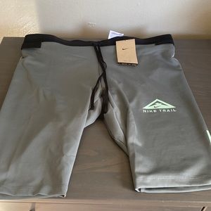 Brand new Nike trial short tights
